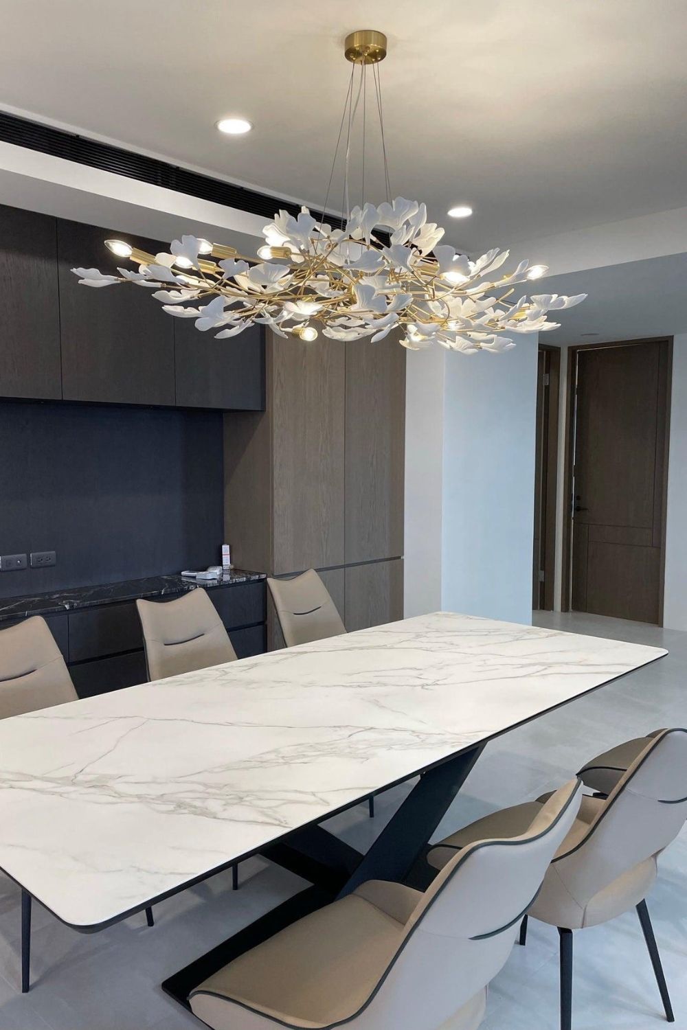 Cermaic Leaf Gingko Chandelier N – SamuLighting