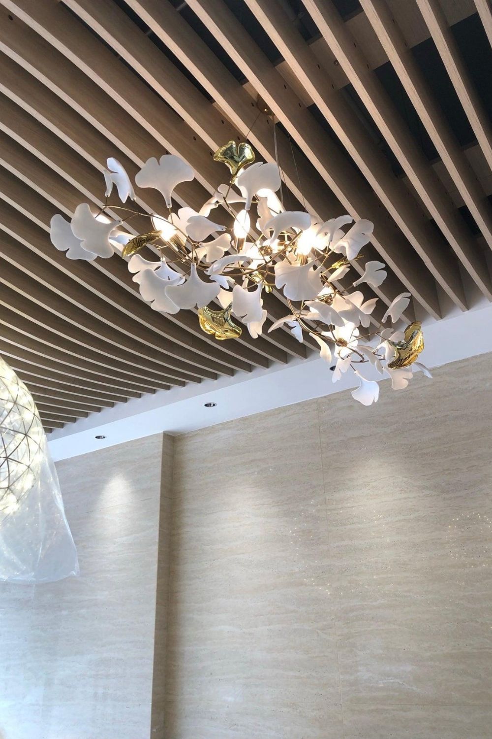 Cermaic Leaf Gingko Chandelier N – SamuLighting