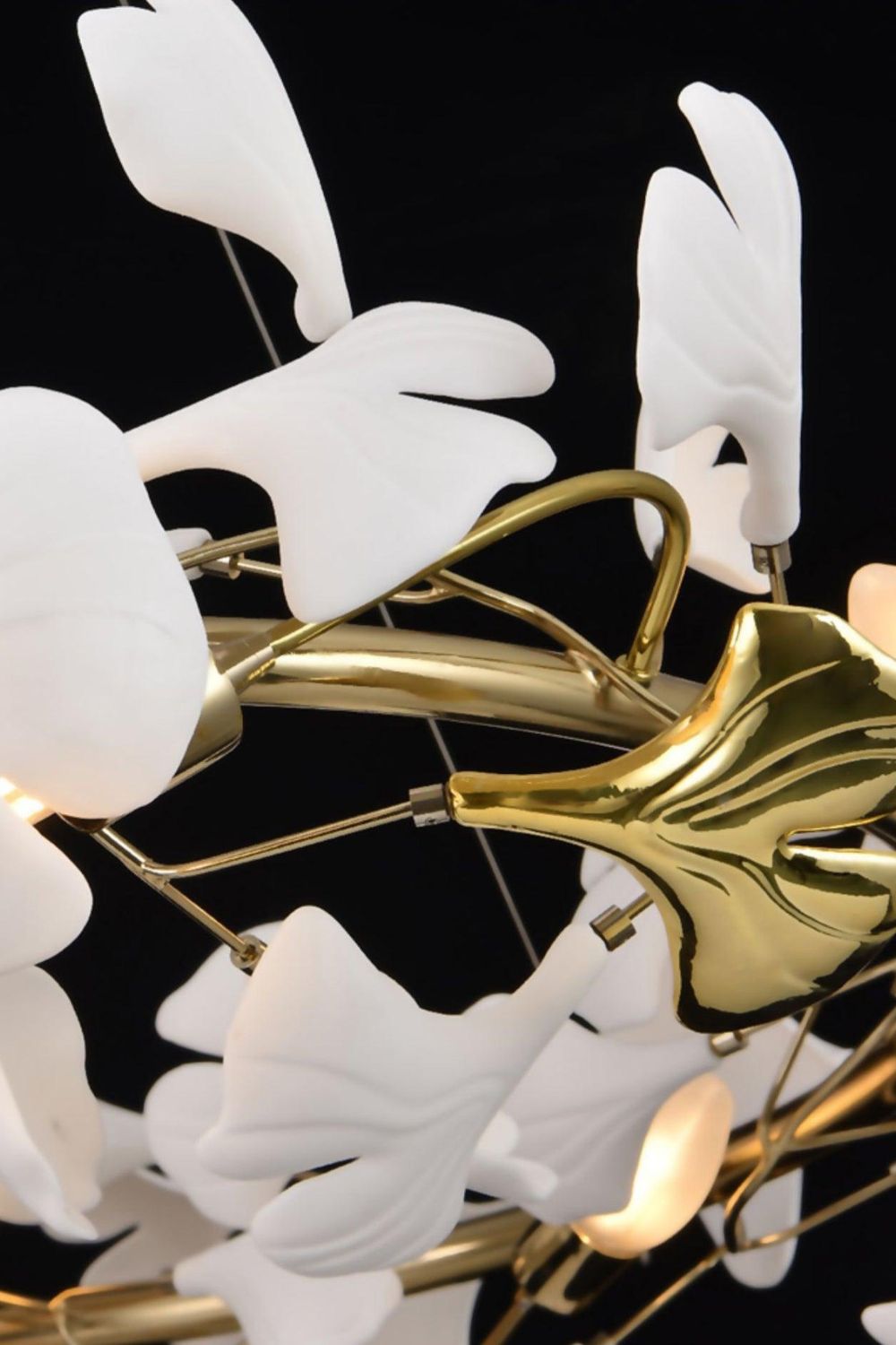 Cermaic Leaf Gingko Chandelier Q – SamuLighting