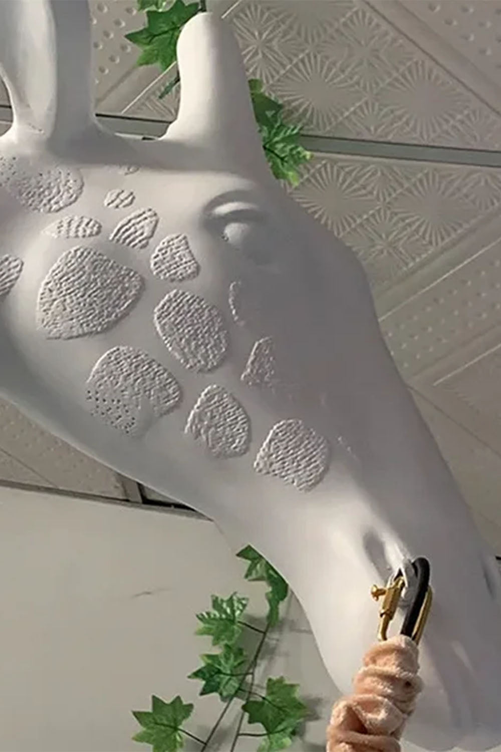 Giraffe Sculpture Floor Lamp