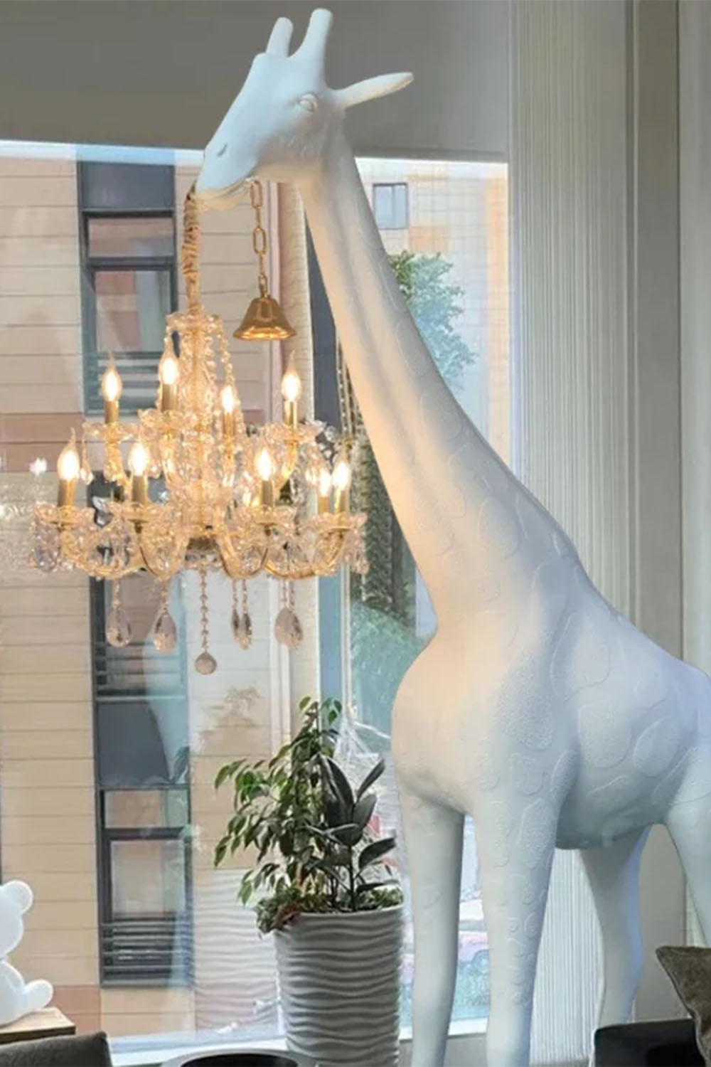Giraffe Sculpture Floor Lamp