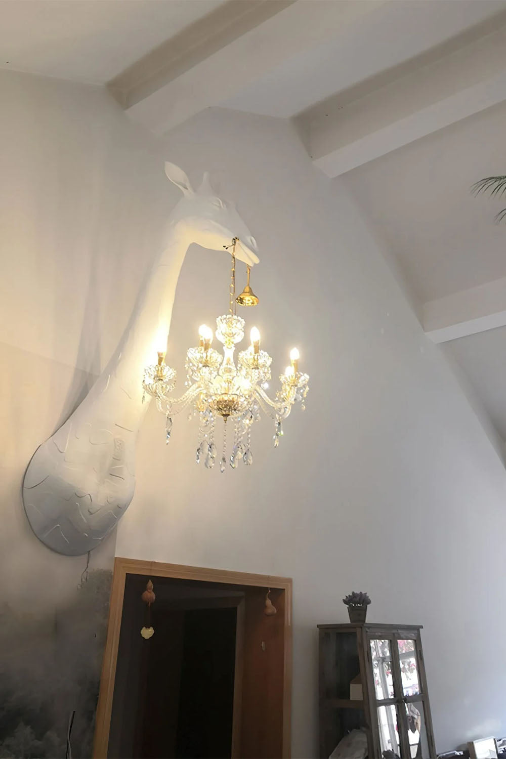 Giraffe Sculpture Wall Lamp
