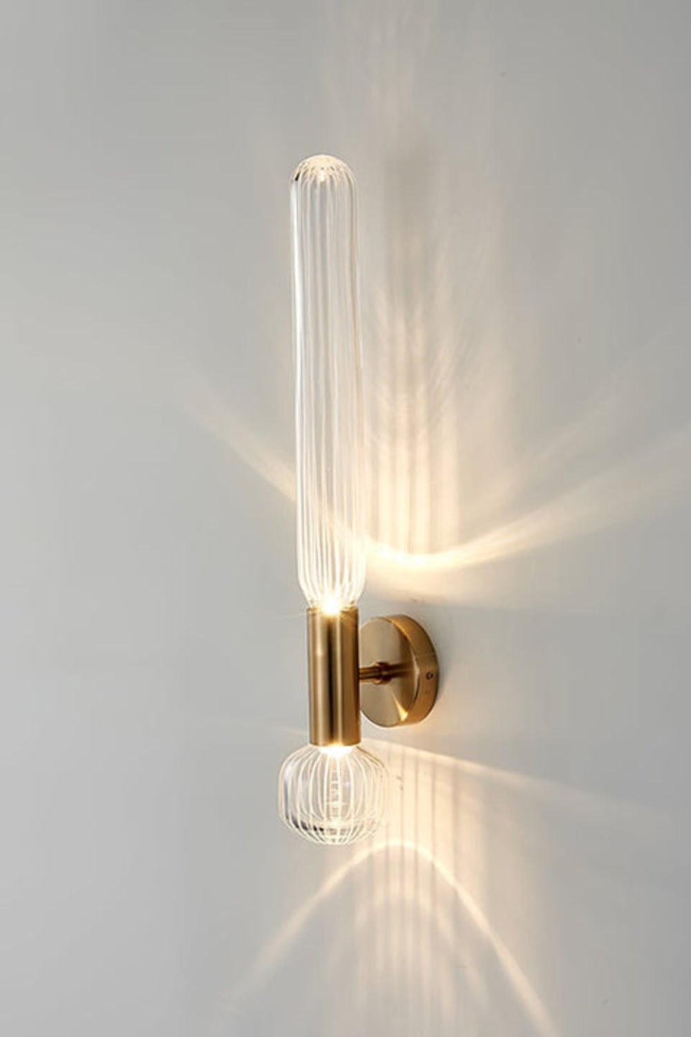 Glaive Glass Wall Lamp