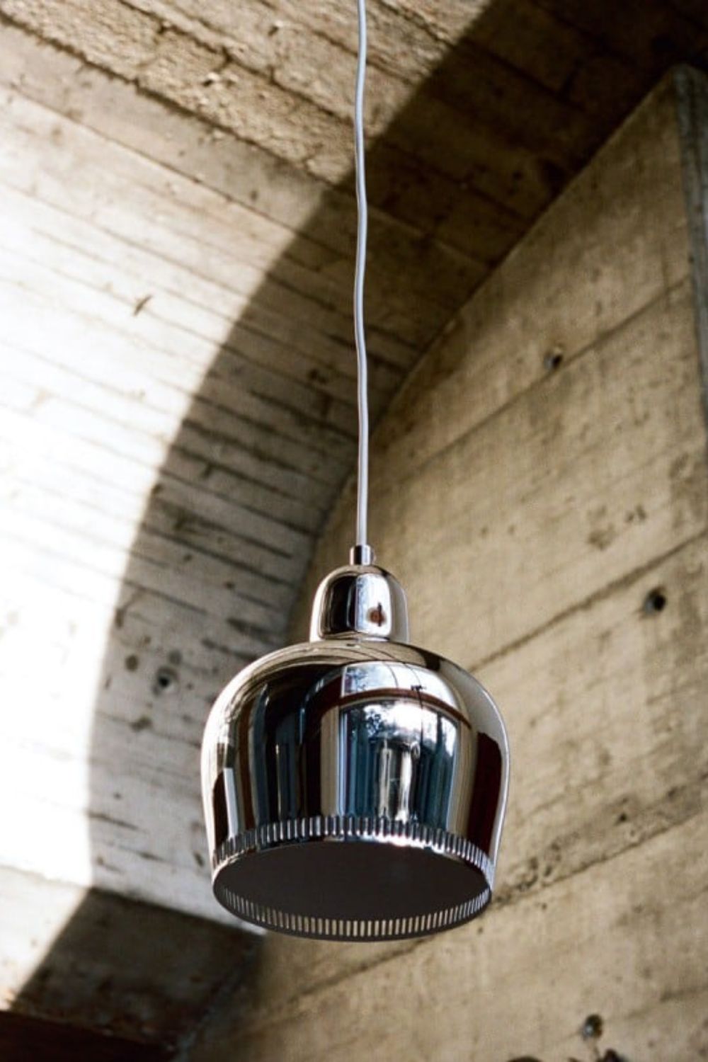 Golden Bell Pendant Lamp - SamuLighting