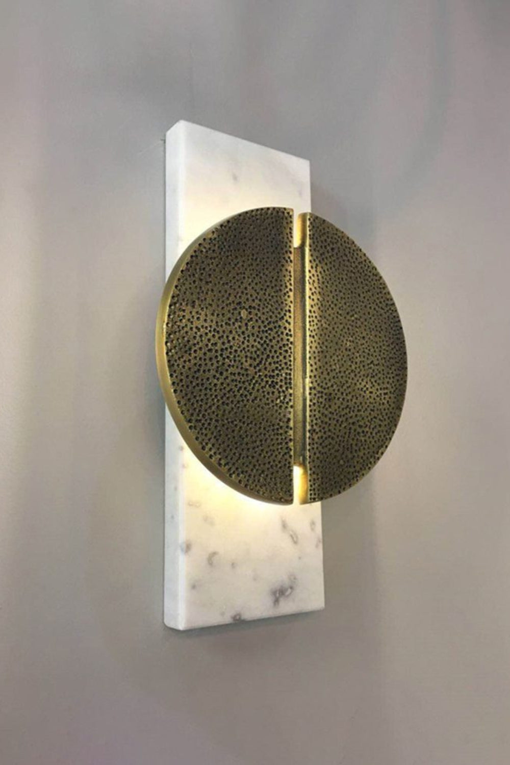 Halo Sconce Style Wall Lamp - SamuLighting