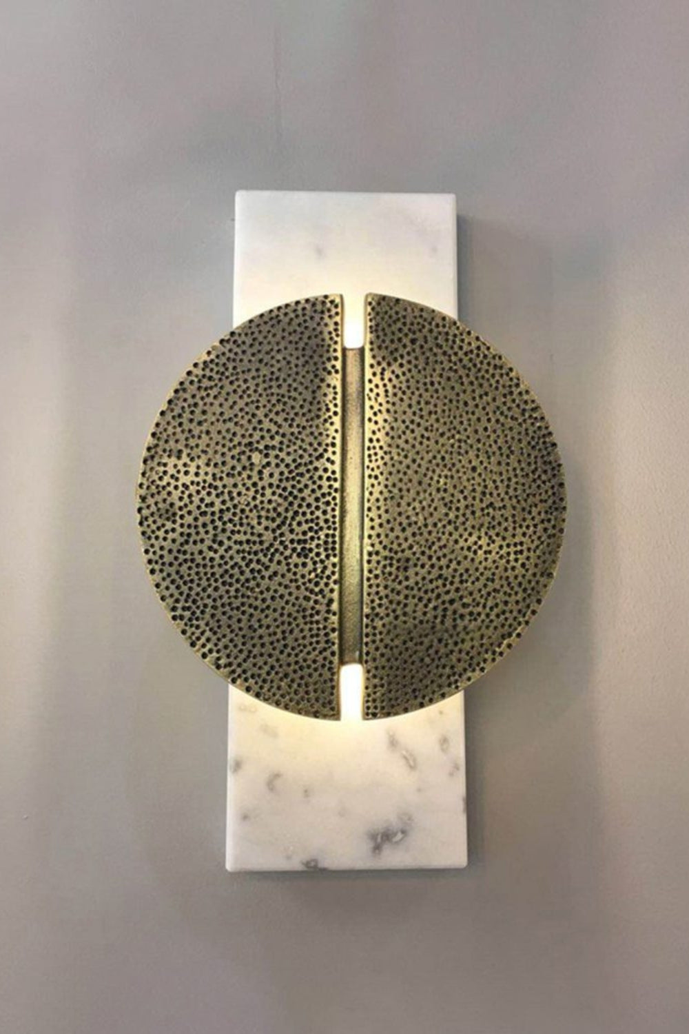 Halo Sconce Style Wall Lamp - SamuLighting