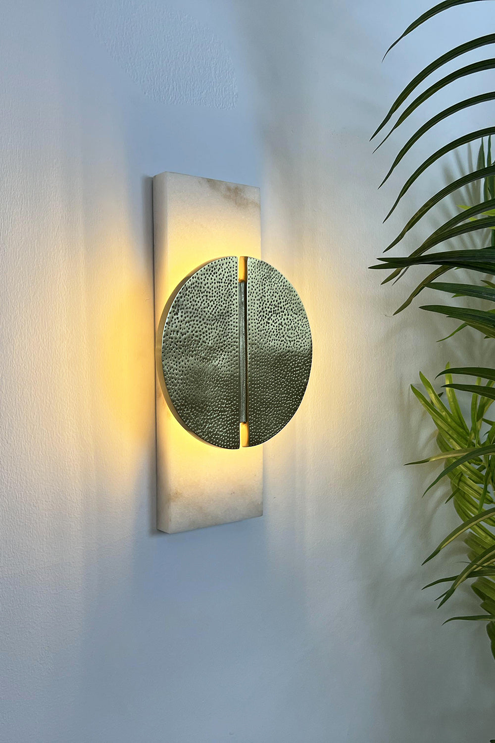 Halo Sconce Style Wall Lamp