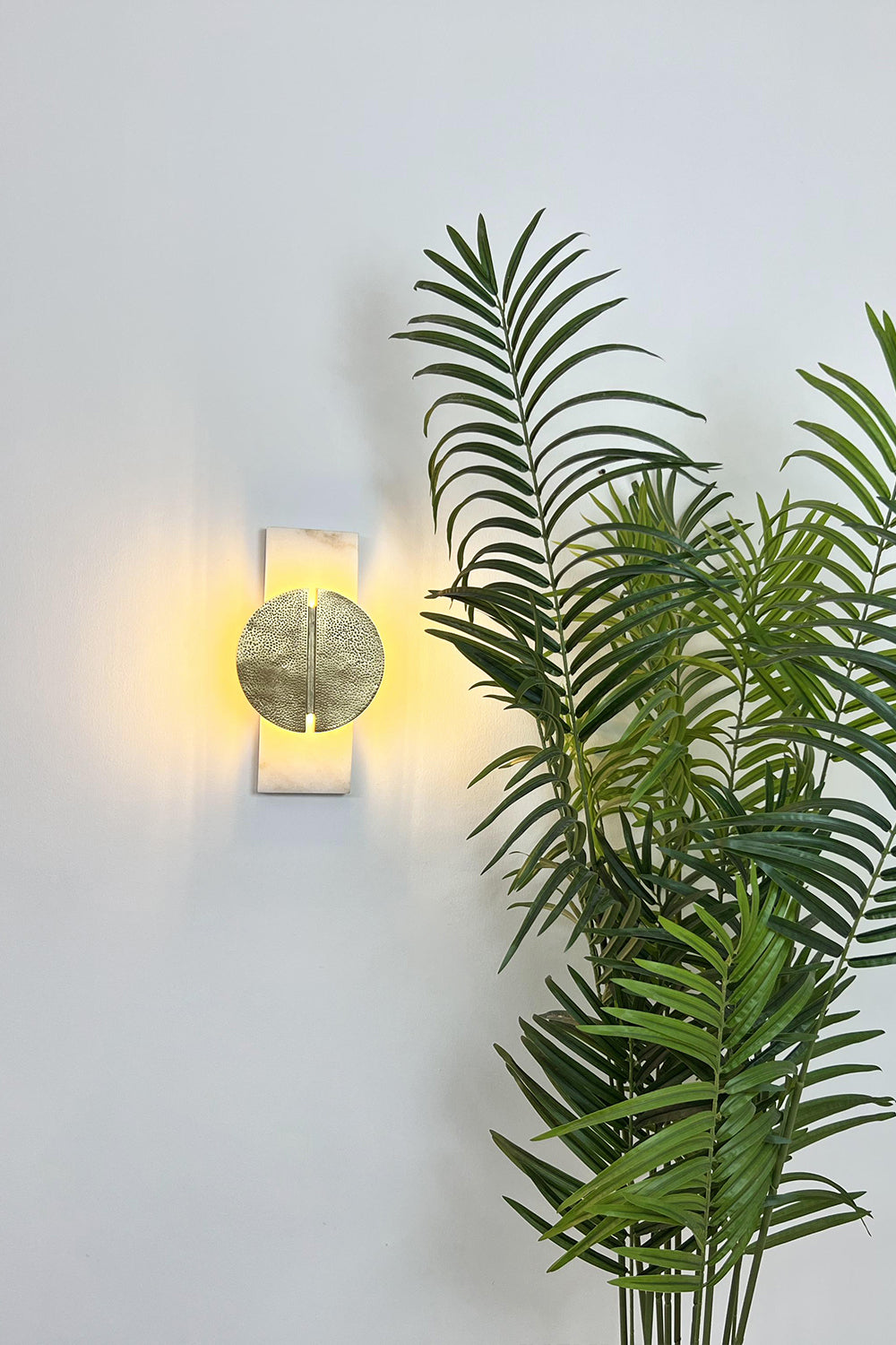 Halo Sconce Style Wall Lamp