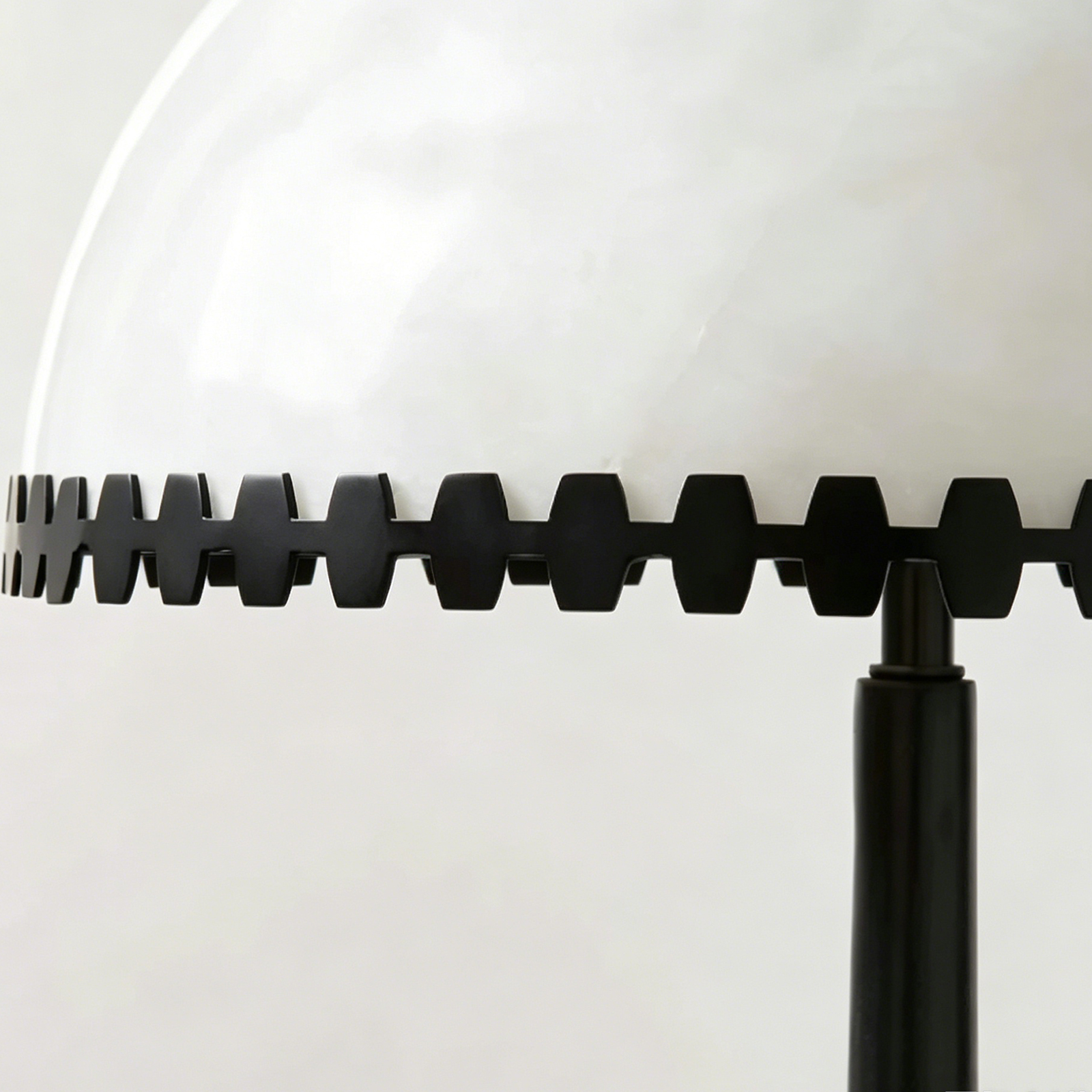 Geometric Notched Trim 