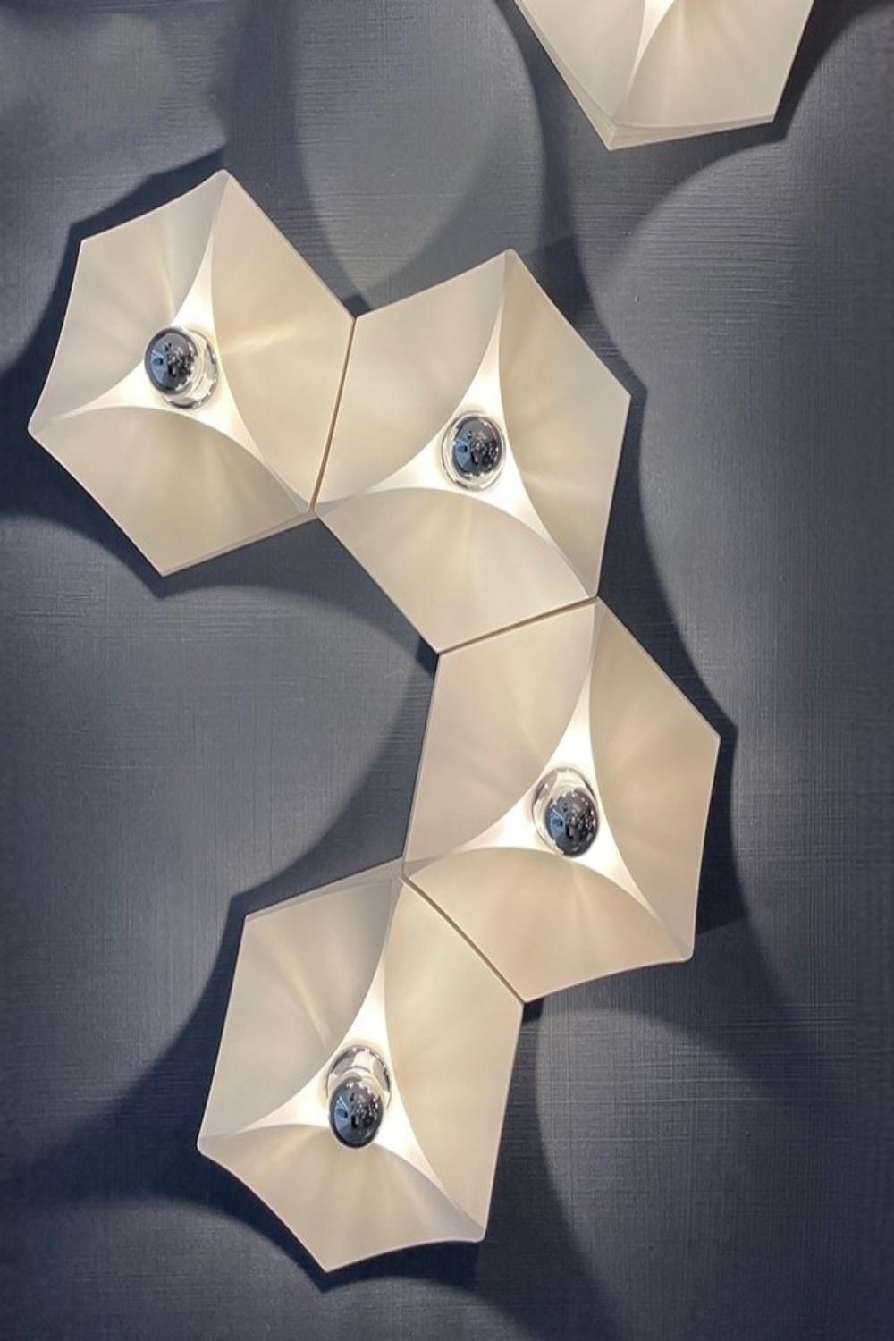 Hoffmeister Space age Wall Lamp - SamuLighting