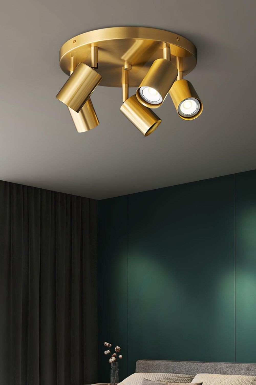 Hugo Hotspot Ceiling Light