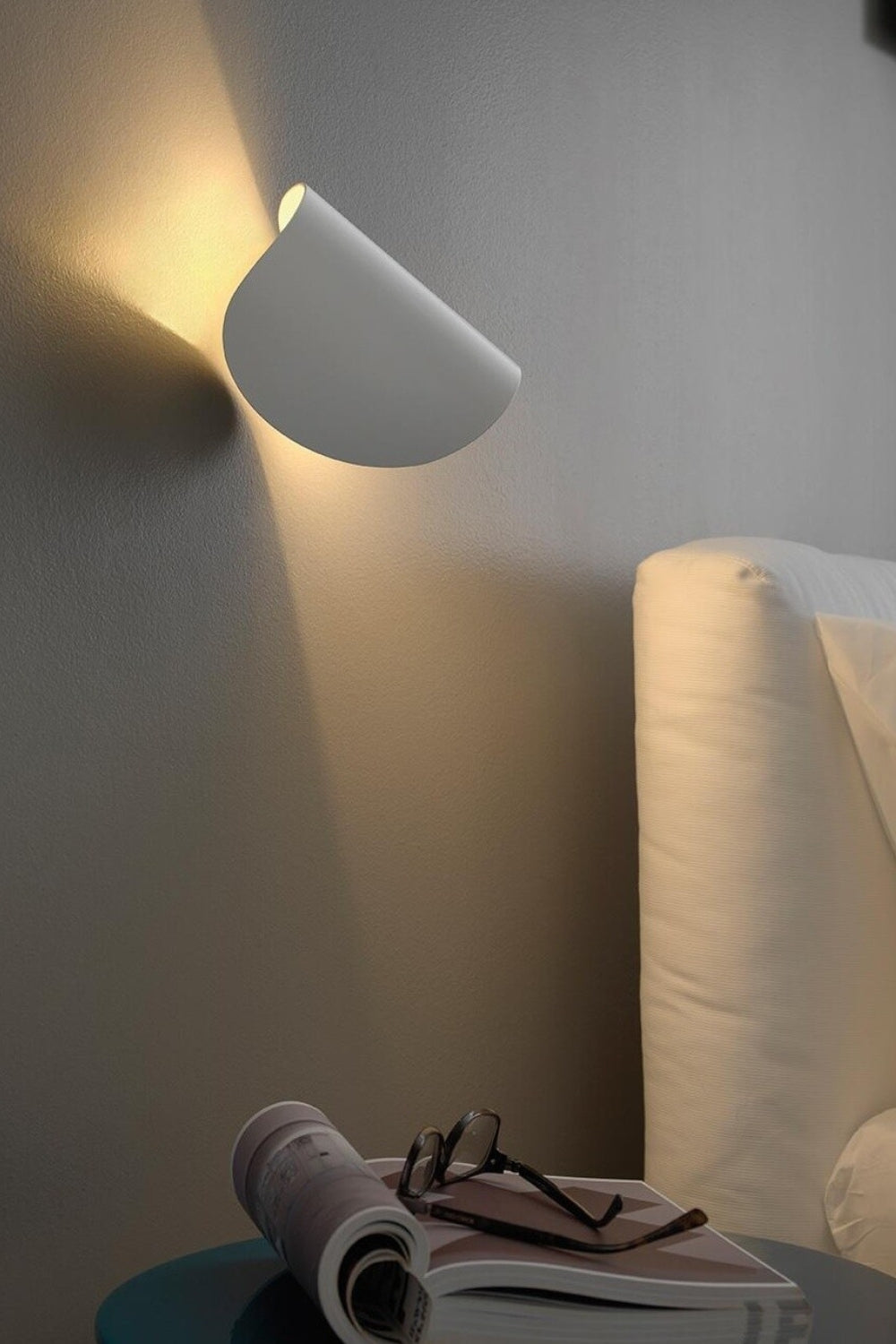 IO Wall Lamp