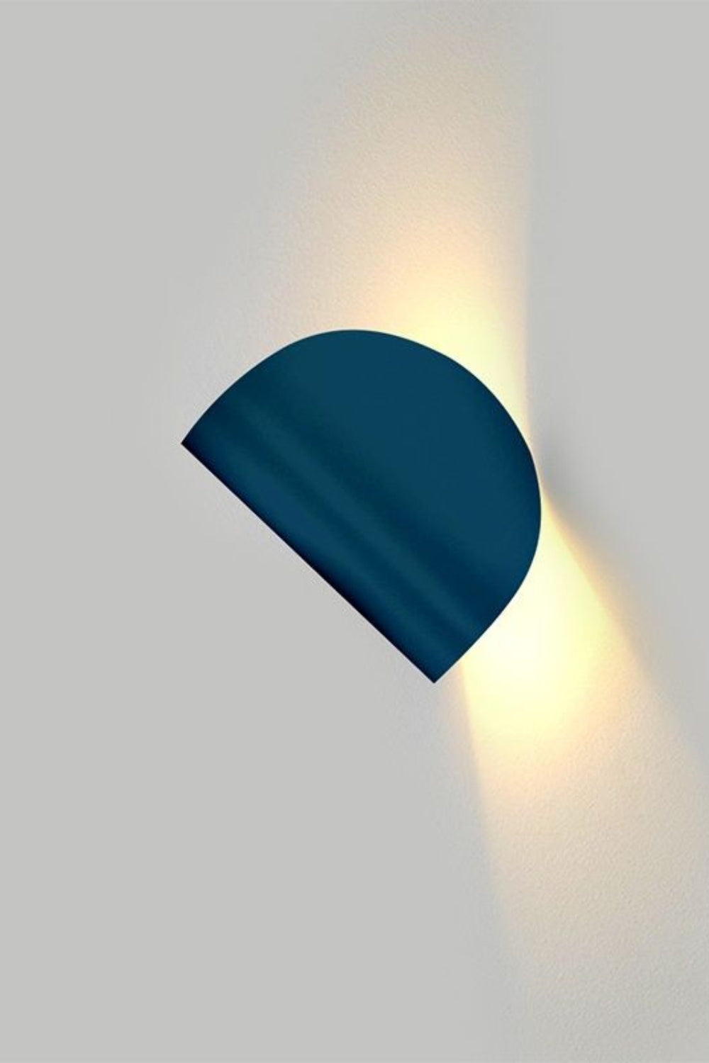 IO Wall Lamp