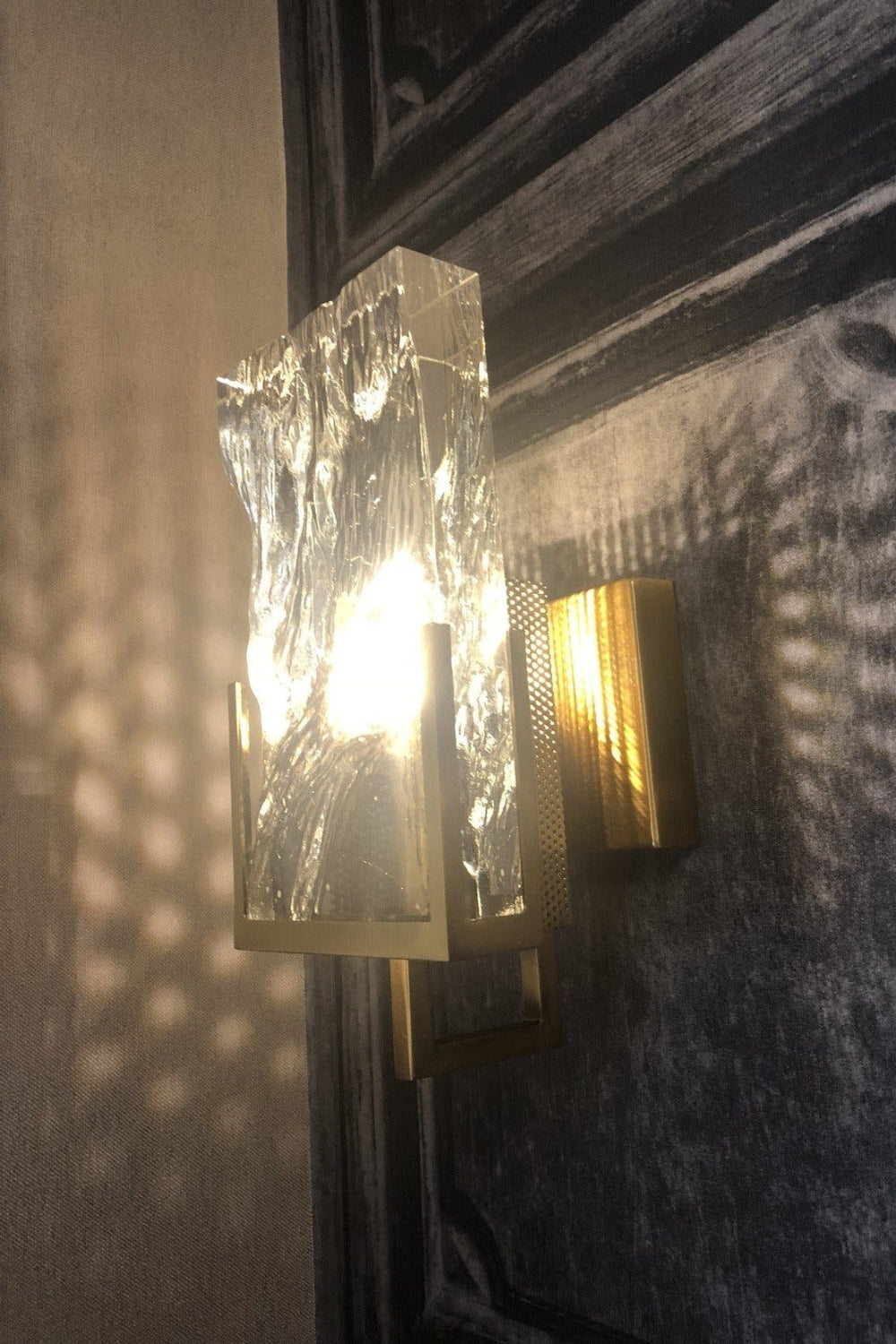 Ice Crystal Wall Lamp - SamuLighting