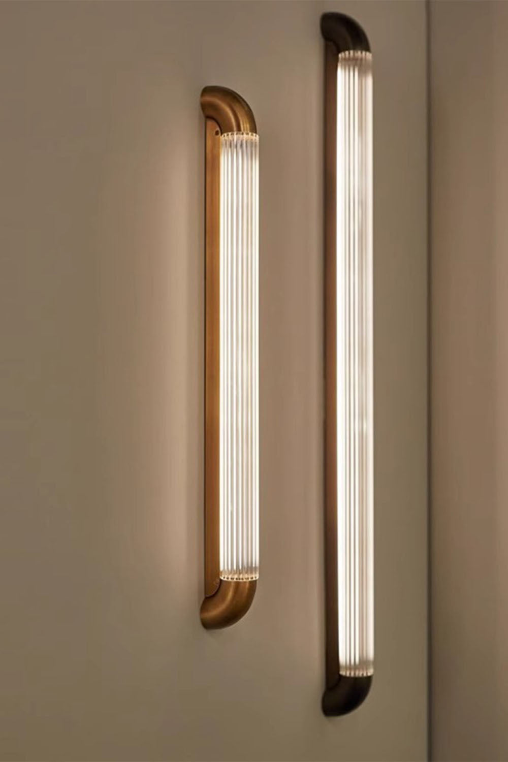 Italian Simple Wall Lamp