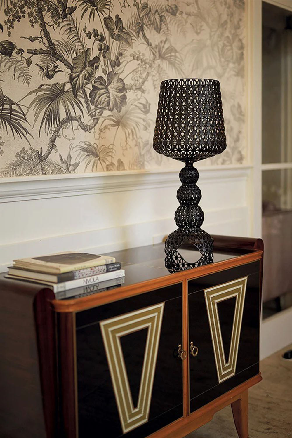 Kabuki Table Lamp
