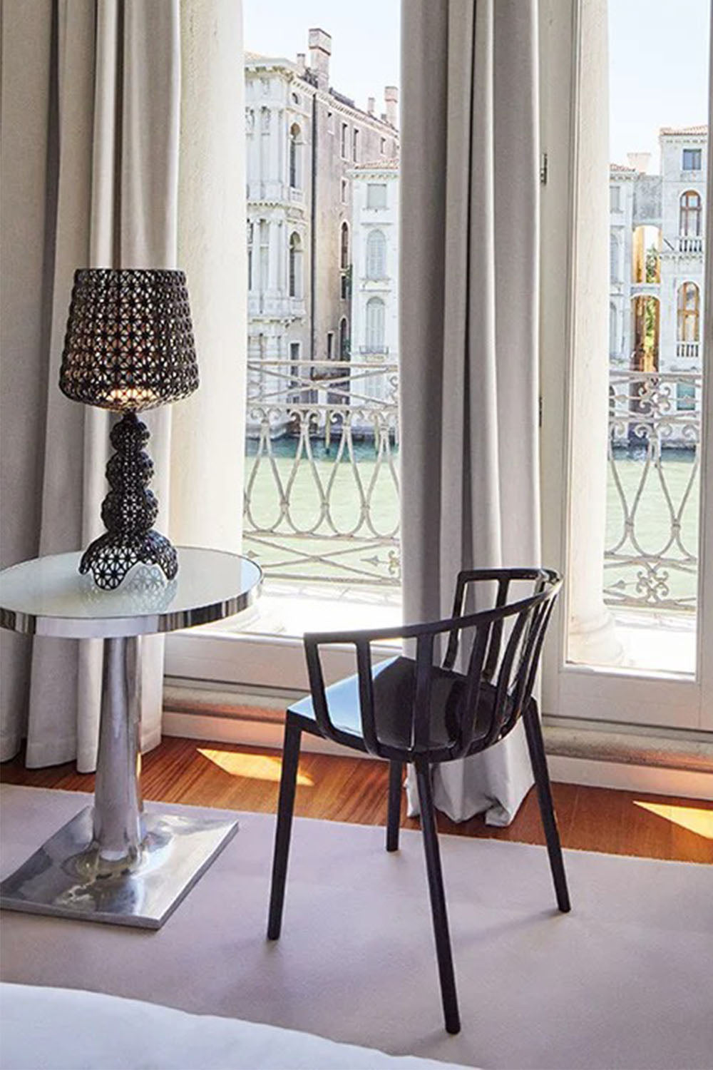 Kabuki Table Lamp
