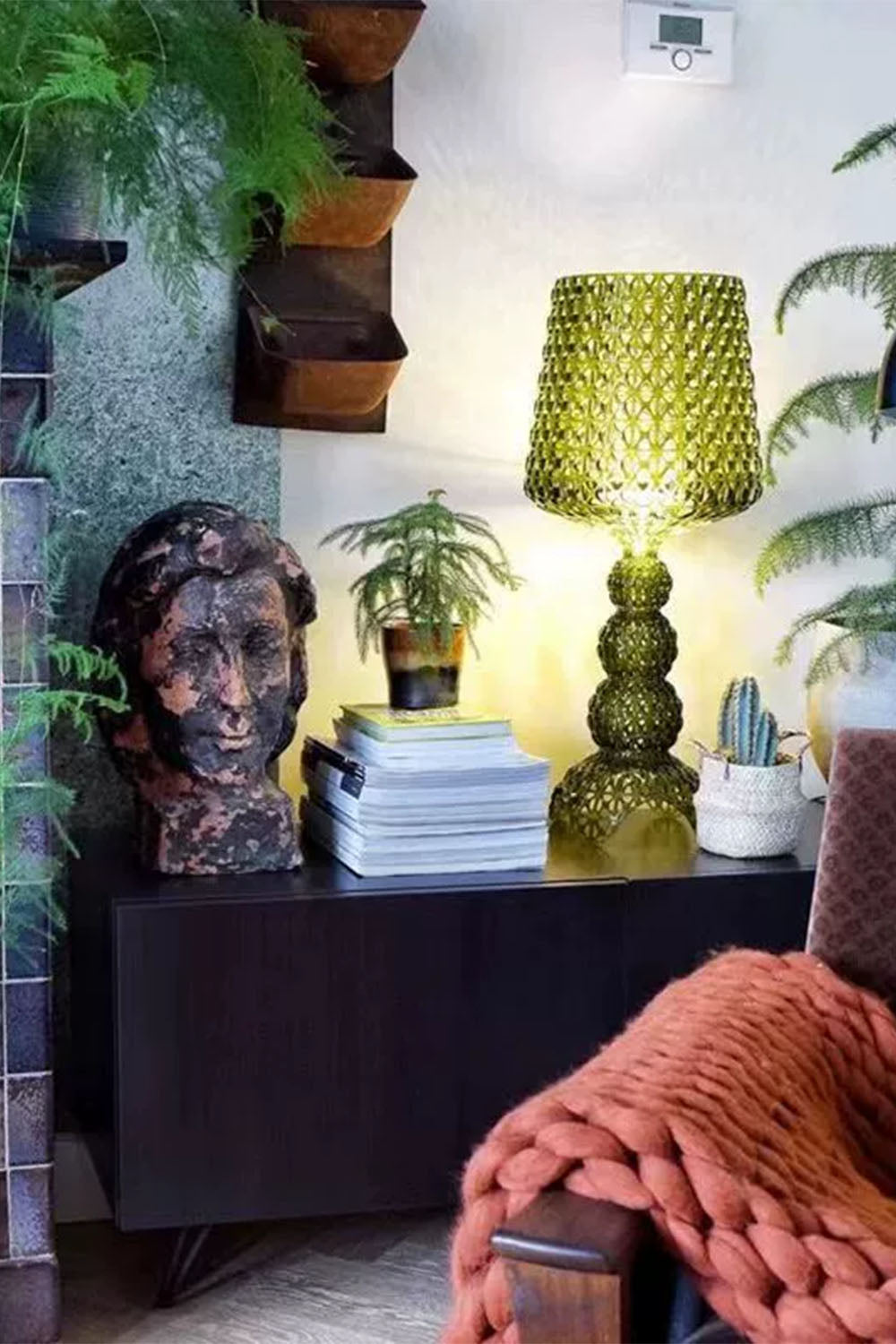 Kabuki Table Lamp
