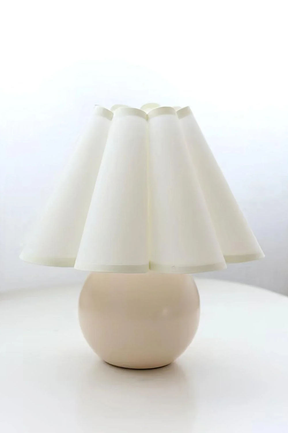 Kicsi Knife Pleat Table Lamp