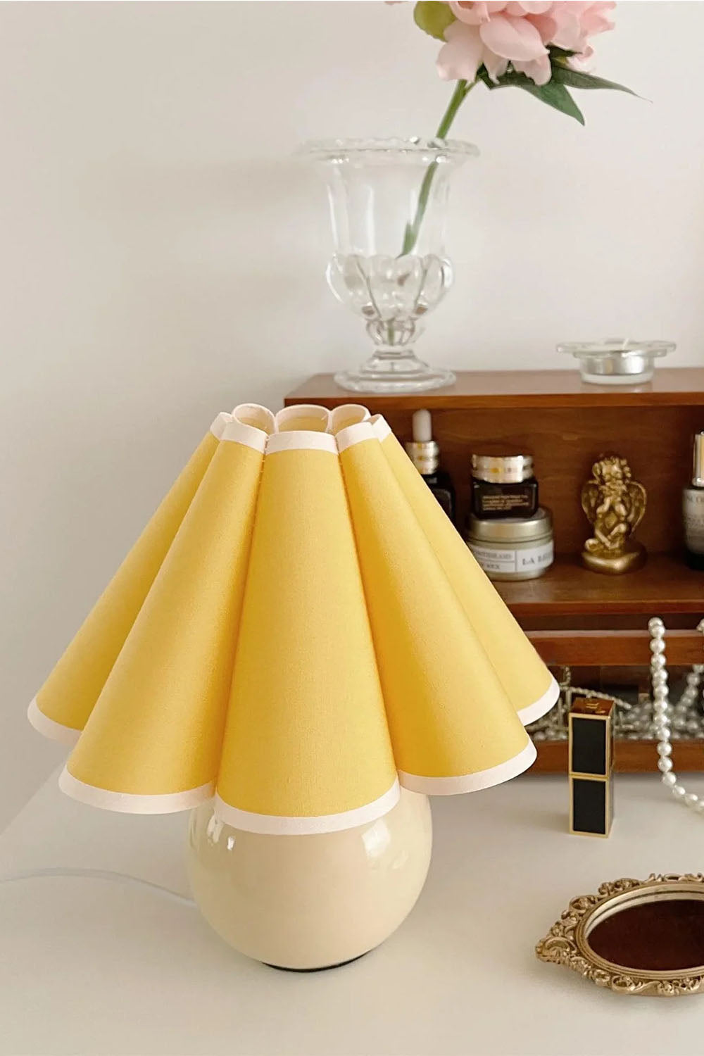 Kicsi Knife Pleat Table Lamp