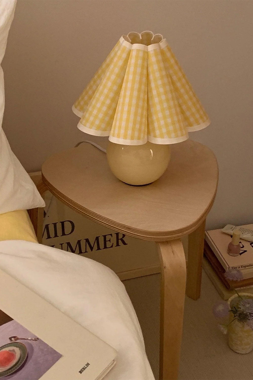 Kicsi Knife Pleat Table Lamp