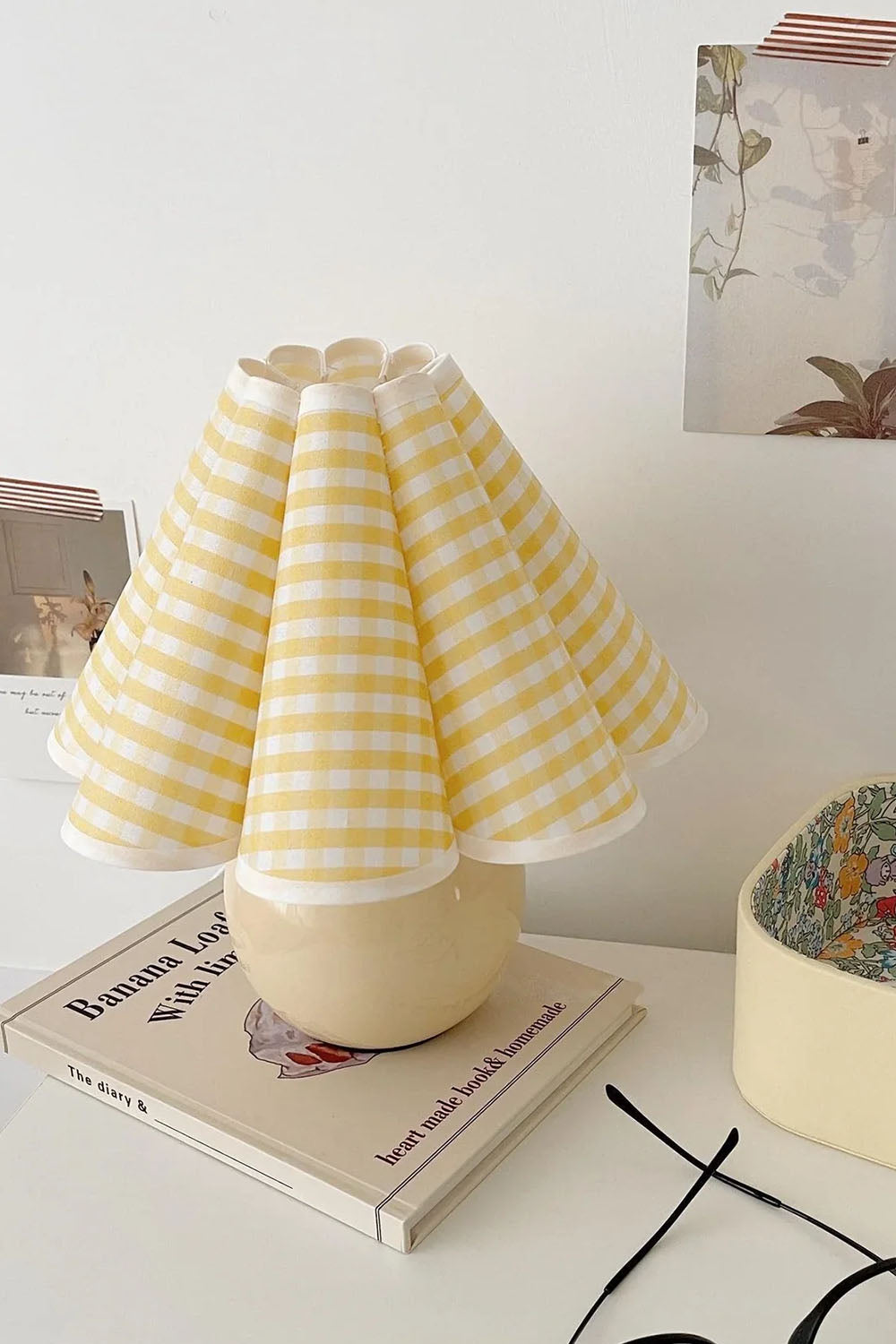 Kicsi Knife Pleat Table Lamp