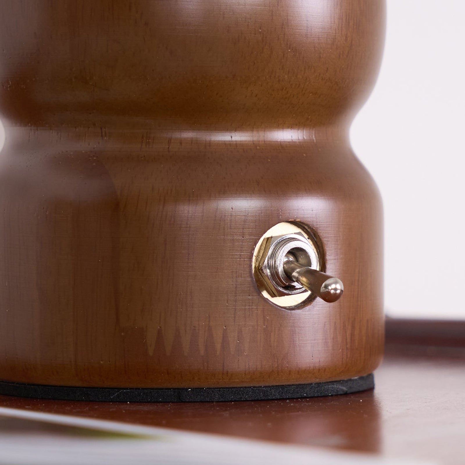 Vintage Toggle