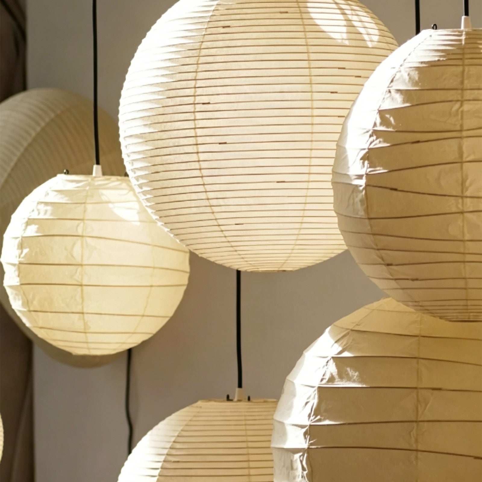 Soft Cloud-Like Illumination