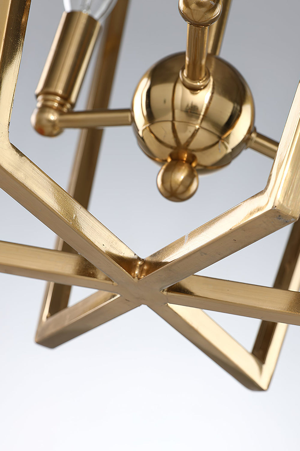 Lantern-shaped chandelier