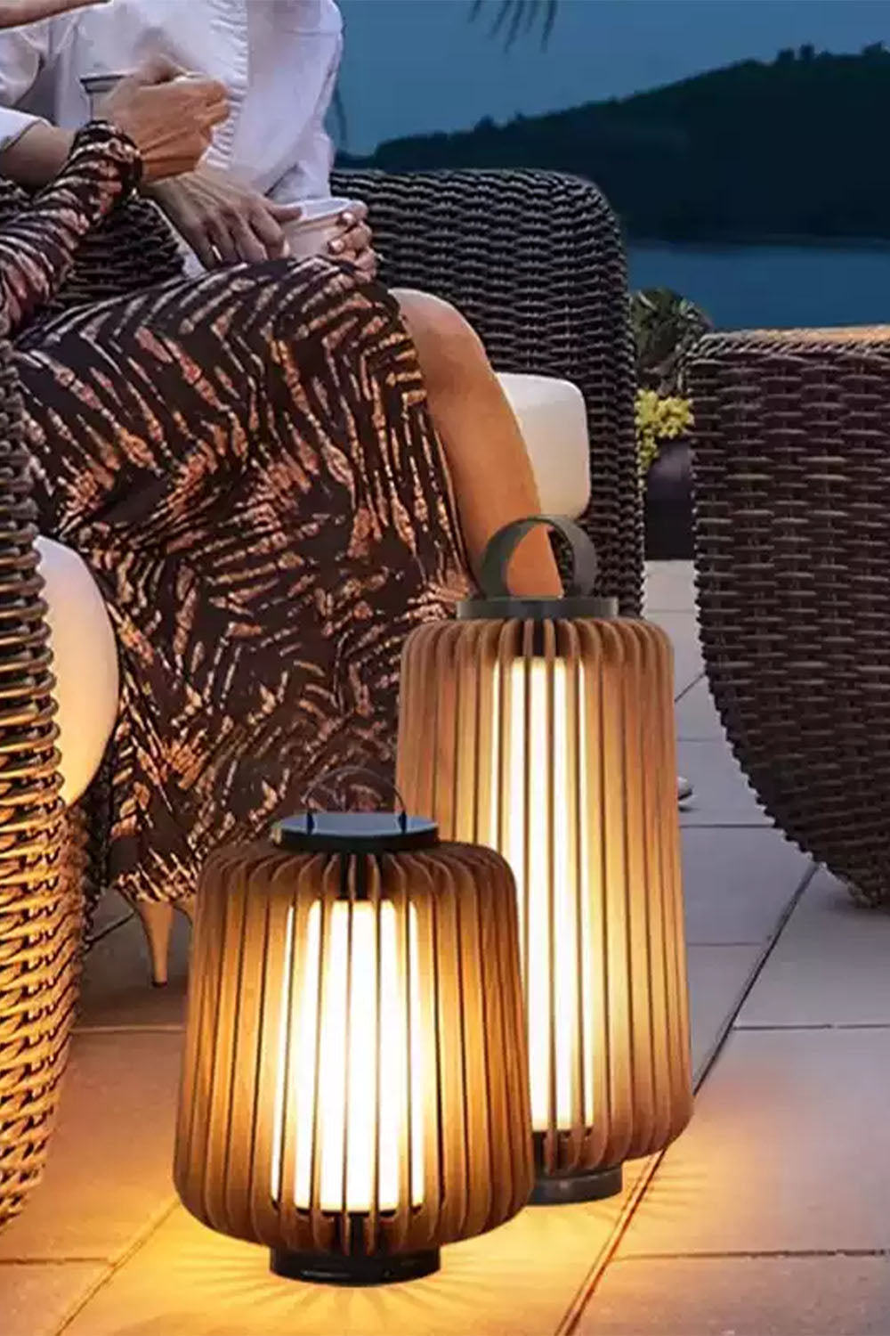 Legno Rechargeable Outdoor Table Lamp