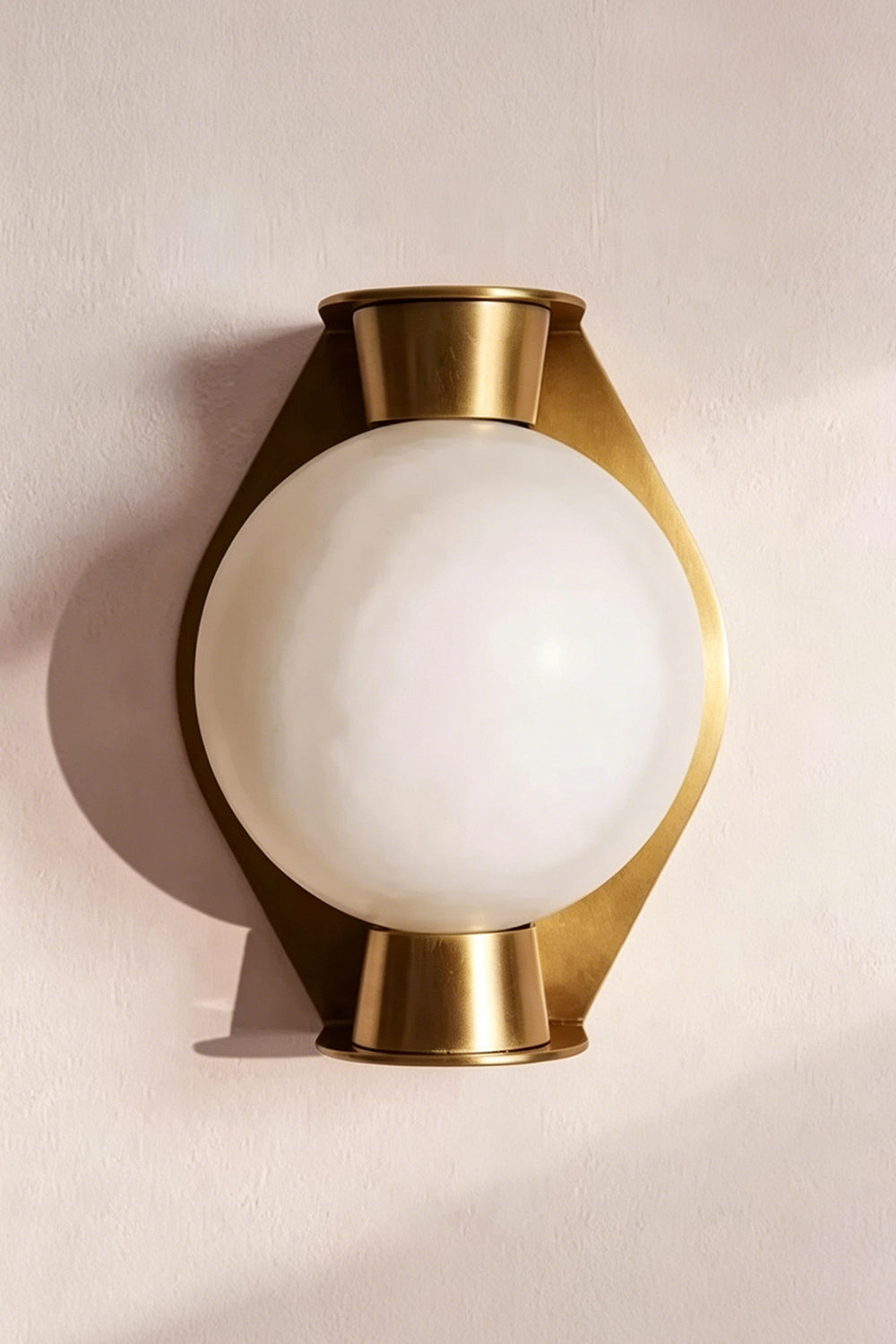 Lunar Alabaster Wall  | detail | Samu  Lamp