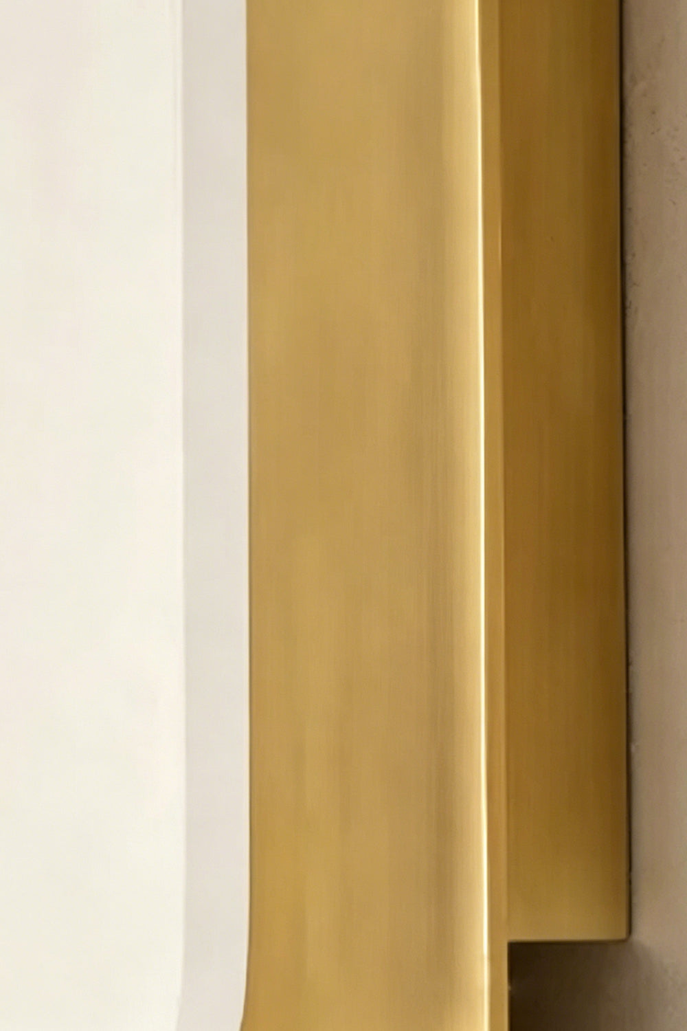 Front perspective of alabaster shade | Alabaster, Metal | Focus on stone texture and curved top | Samu Lamp