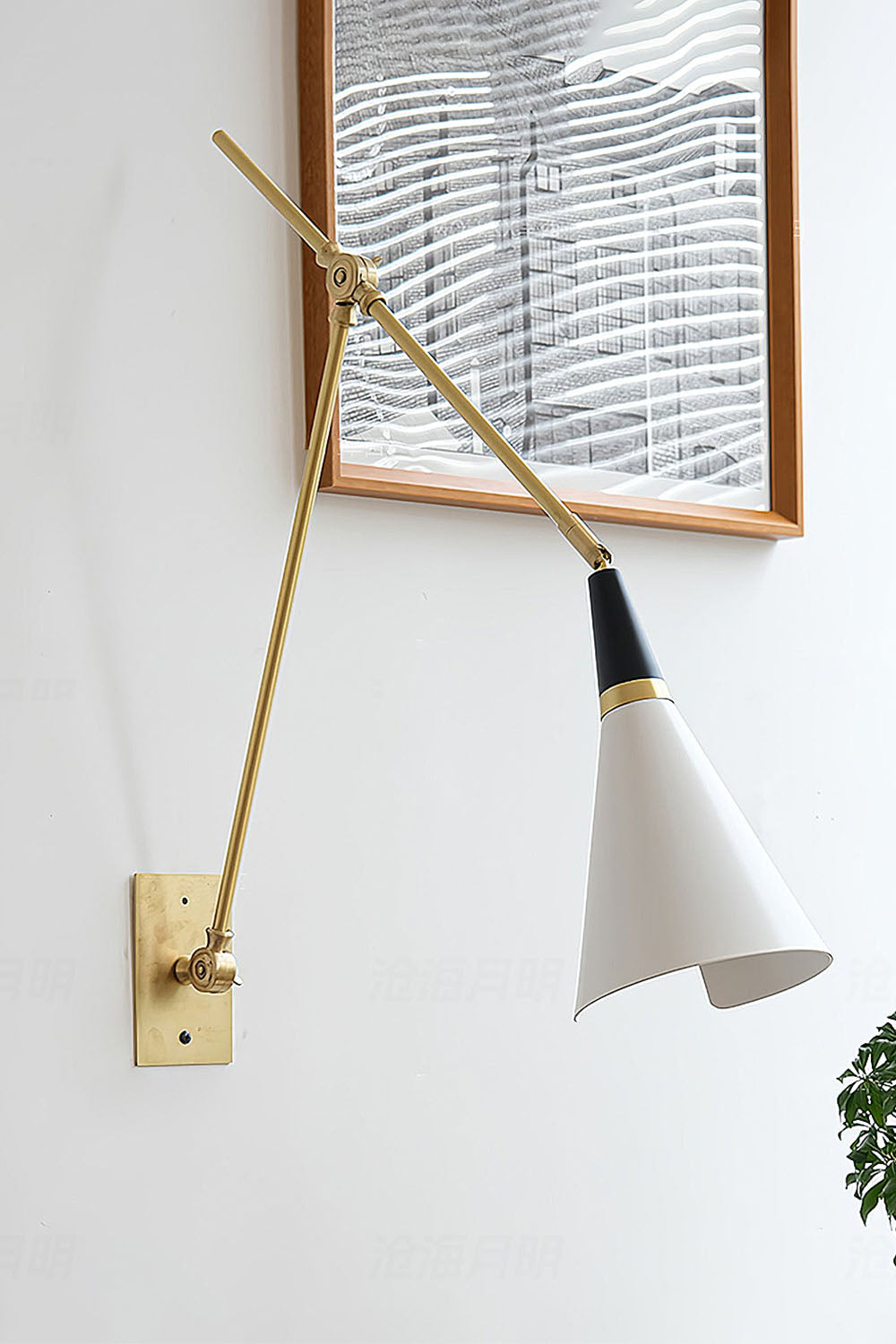 Magari Wall Lamp