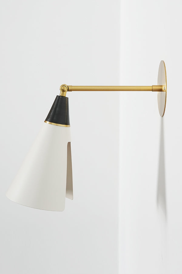 Magari Wall Lamp
