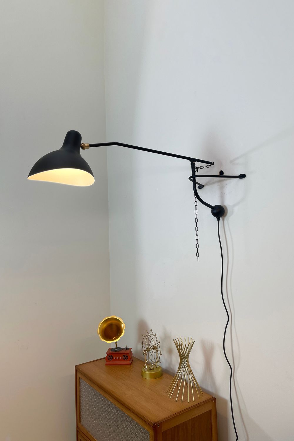 Mantis Arm Wall Lamp