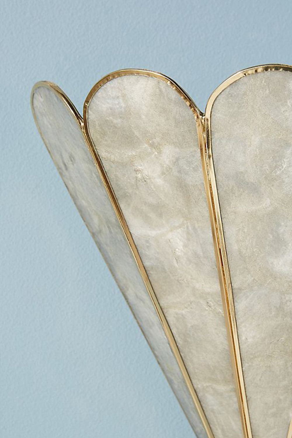 Mica Petal Wall Lamp