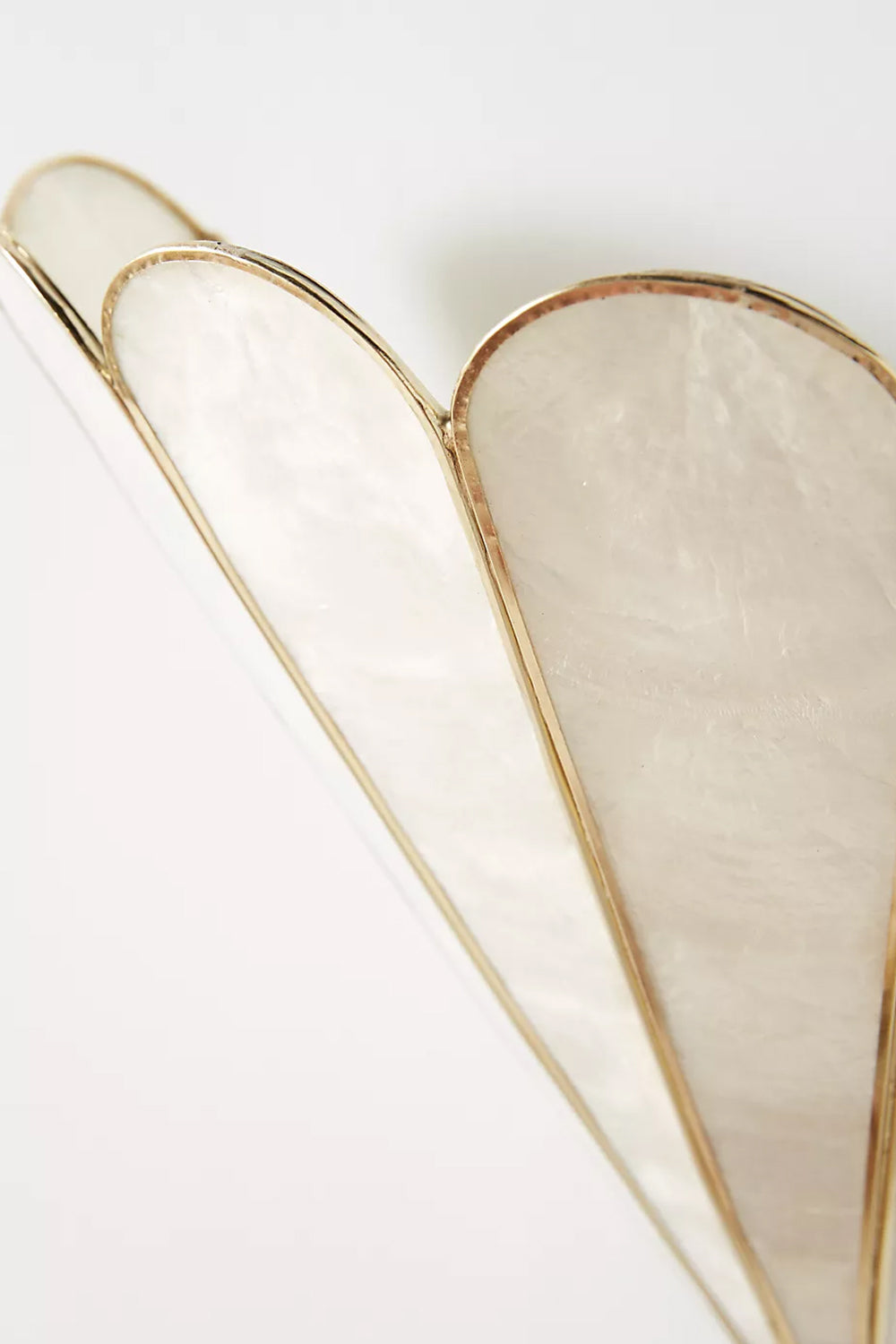 Mica Petal Wall Lamp