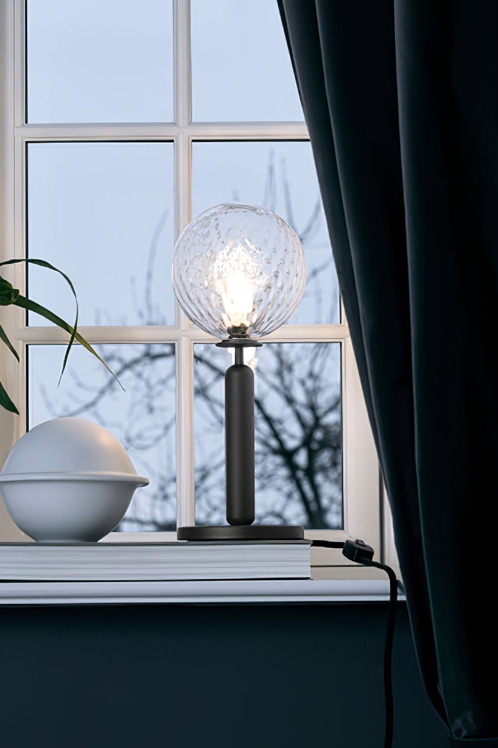 Miira Table Lamp - SamuLighting