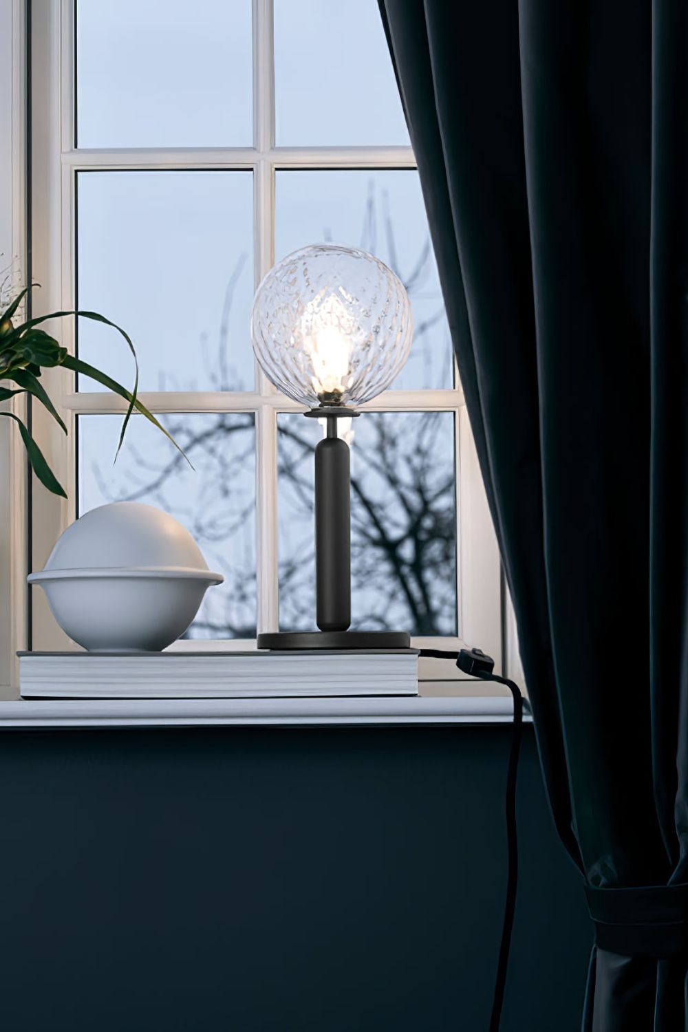 Miira Table Lamp - SamuLighting