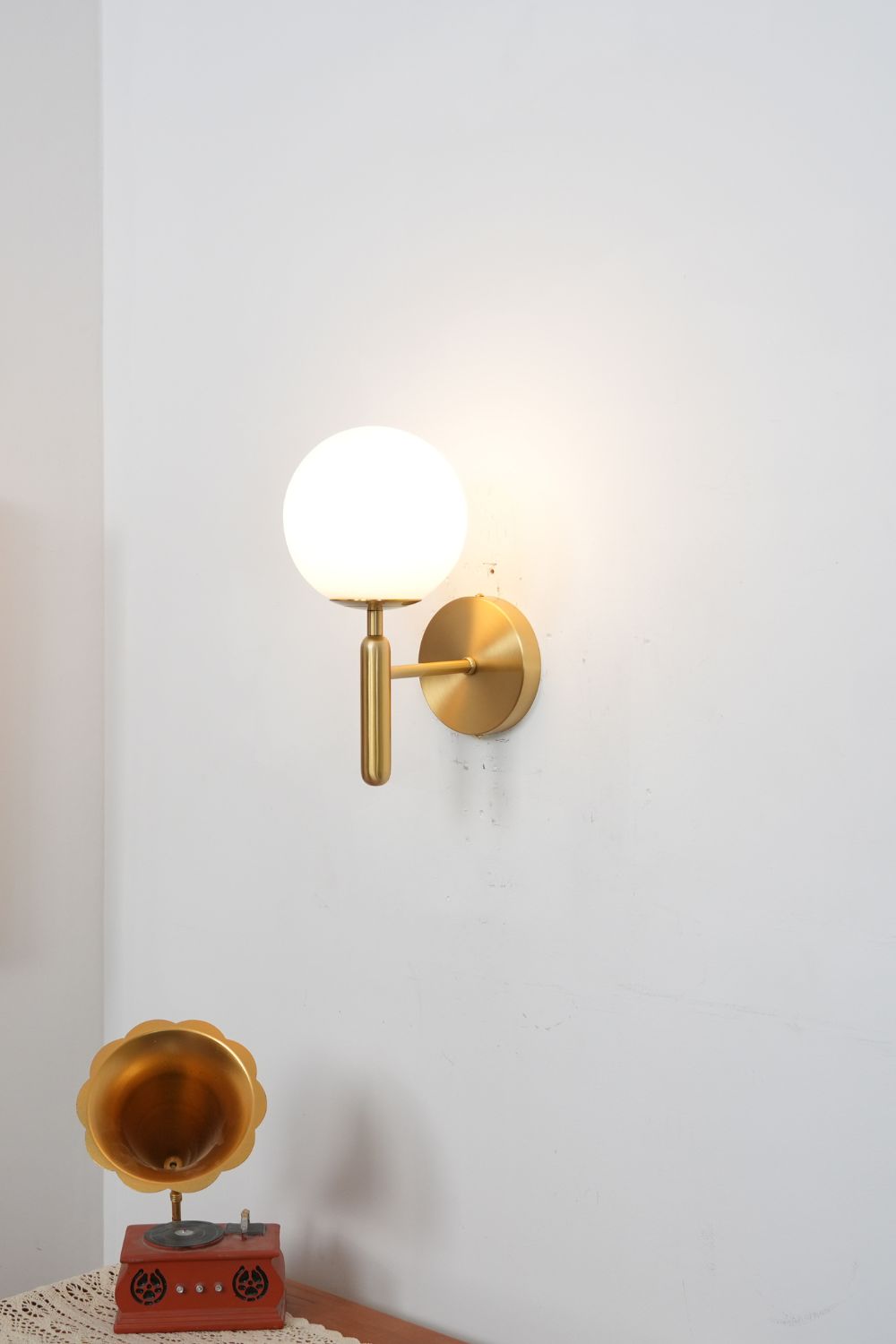 Miira Wall Light