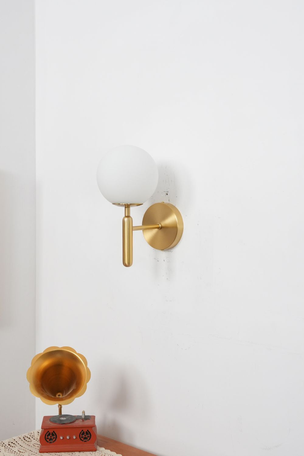 Miira Wall Light