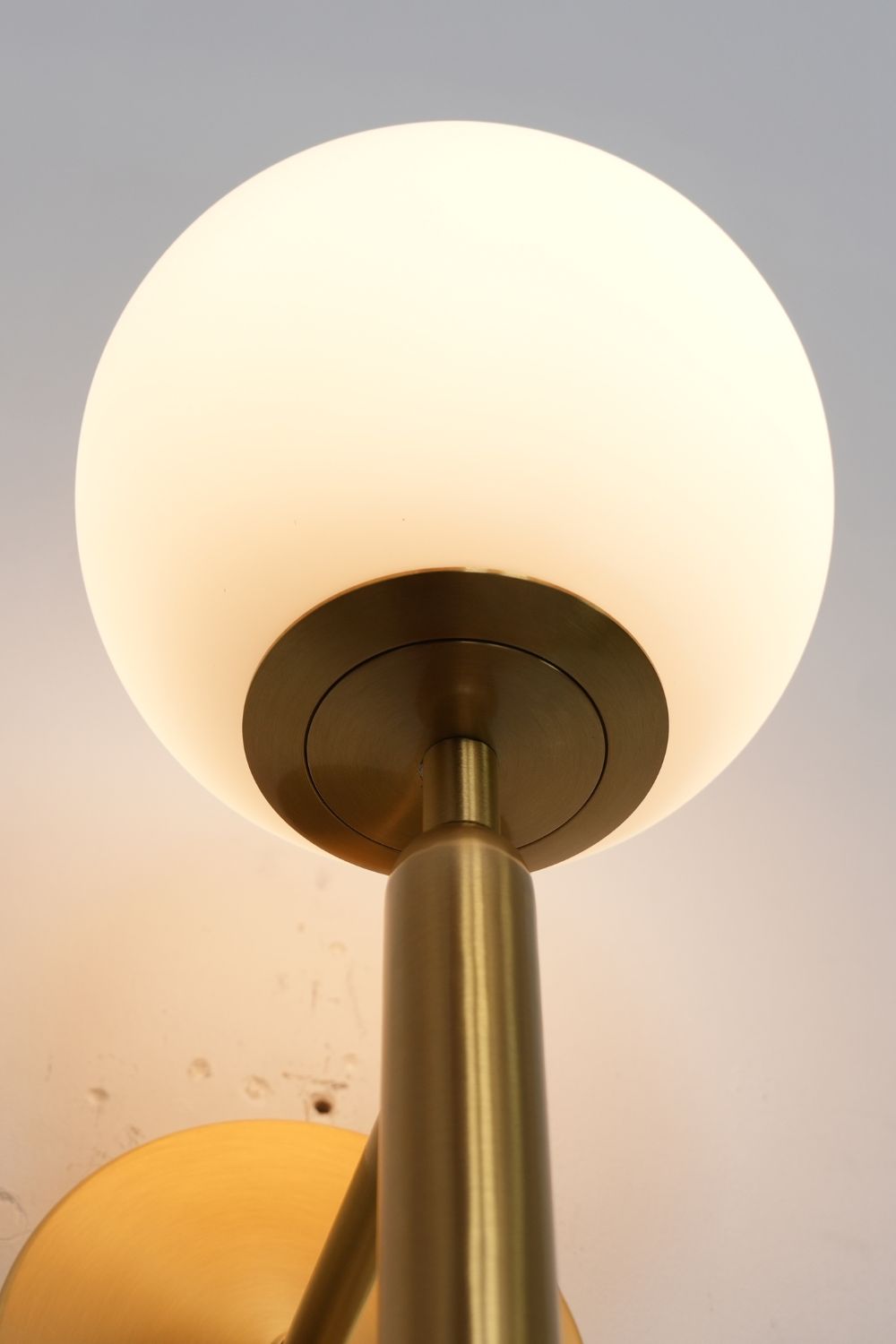 Miira Wall Light