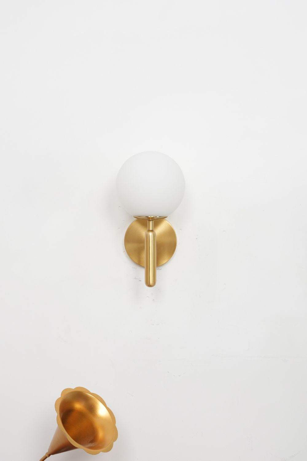 Miira Wall Light