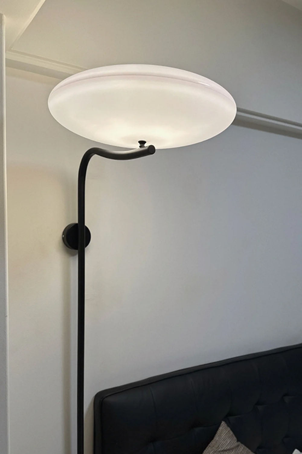 Model 2065 LED Wall Lamp