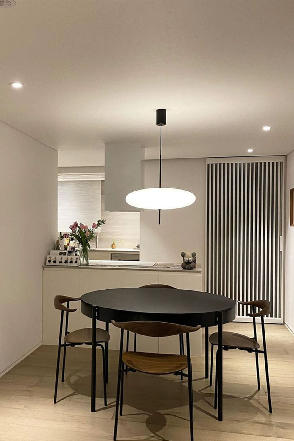 Model 2065 Pendant Lamp