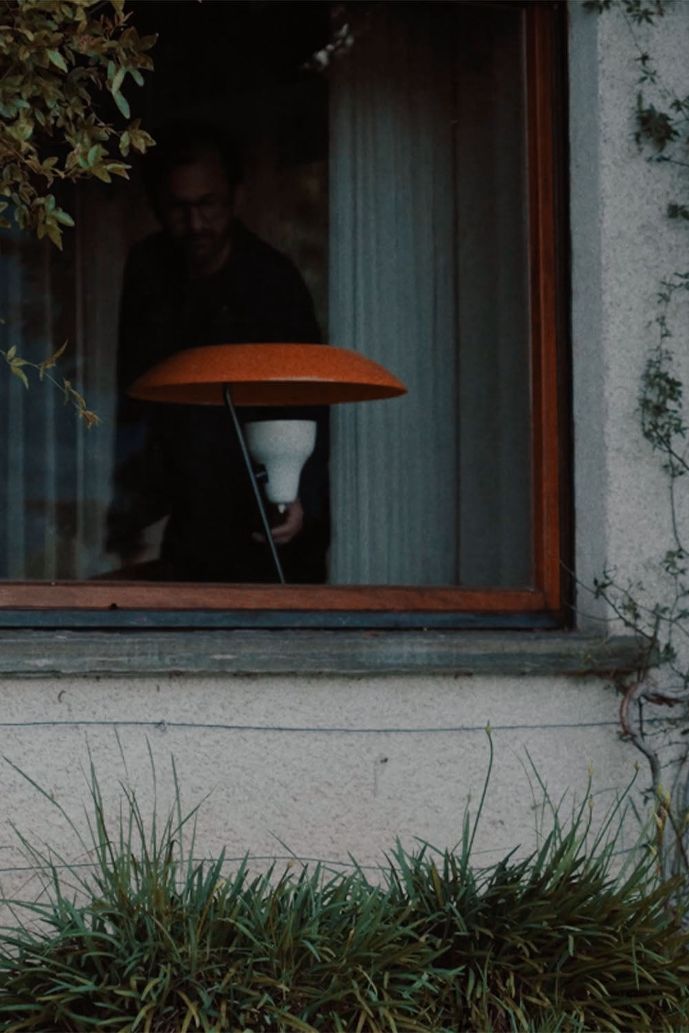 Model 548 Table Lamp