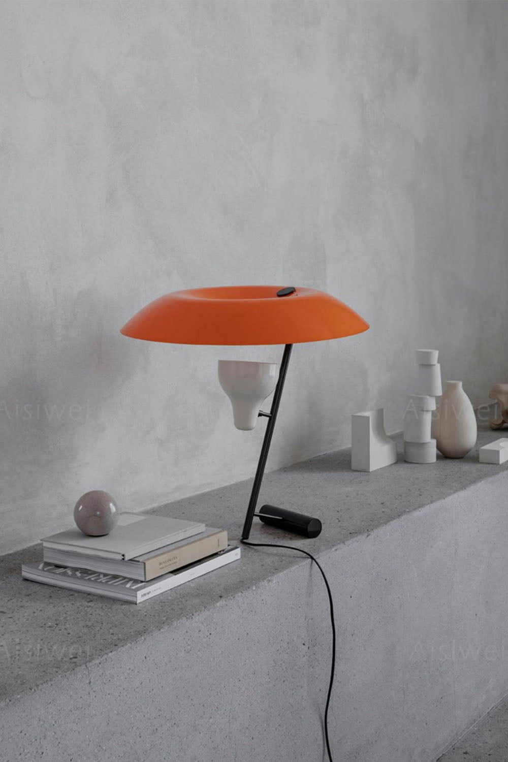 Model 548 Table Lamp