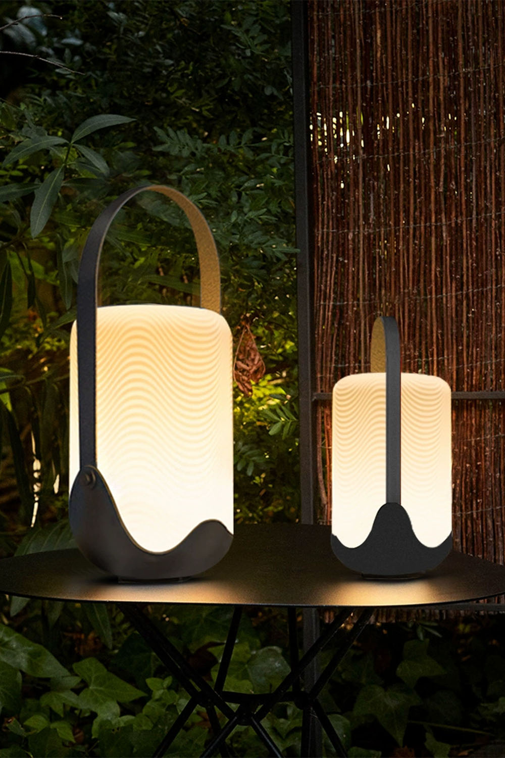 Modern Simple Portable Cylindrical Outdoor Rechargeable Table Lamp