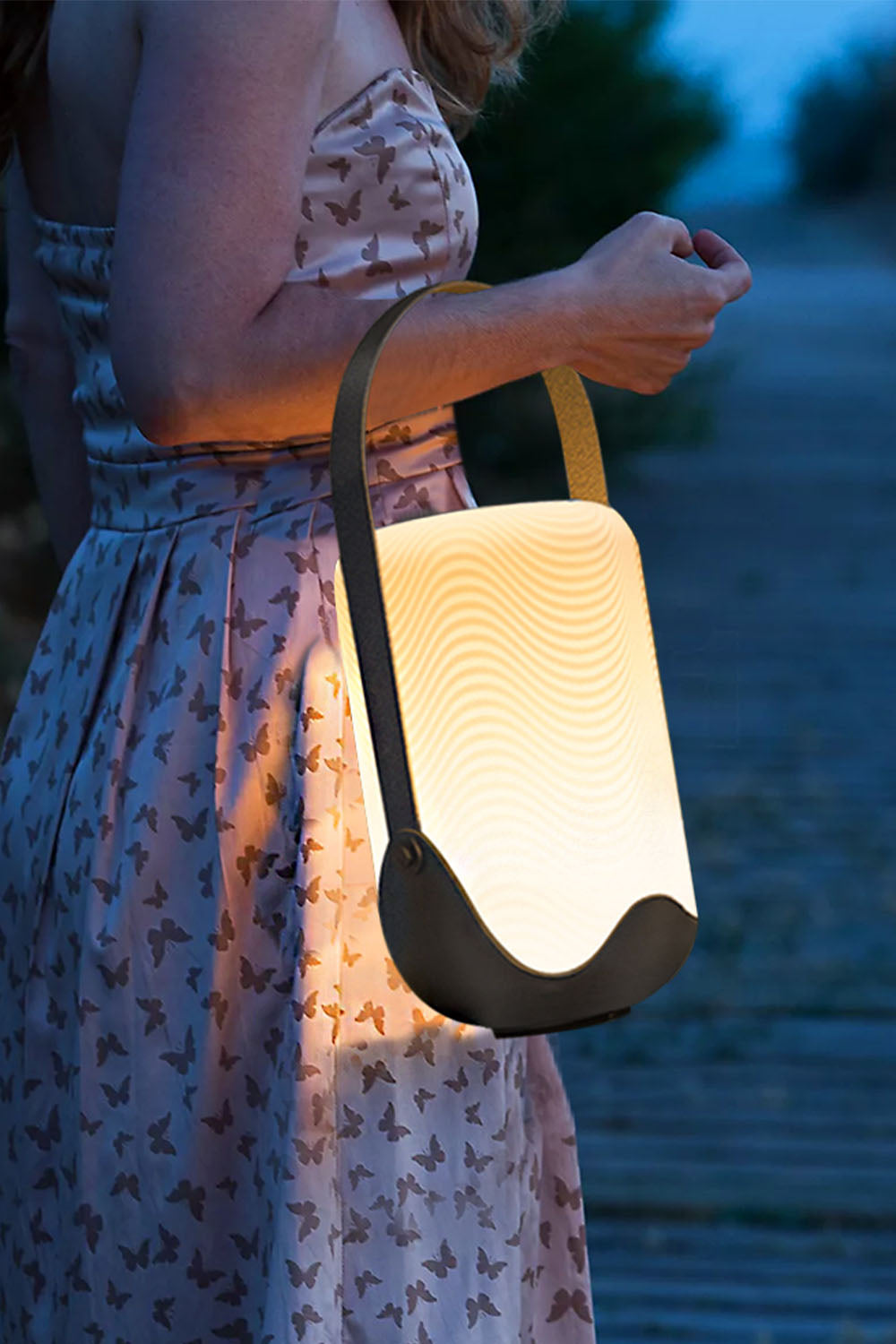 Modern Simple Portable Cylindrical Outdoor Rechargeable Table Lamp
