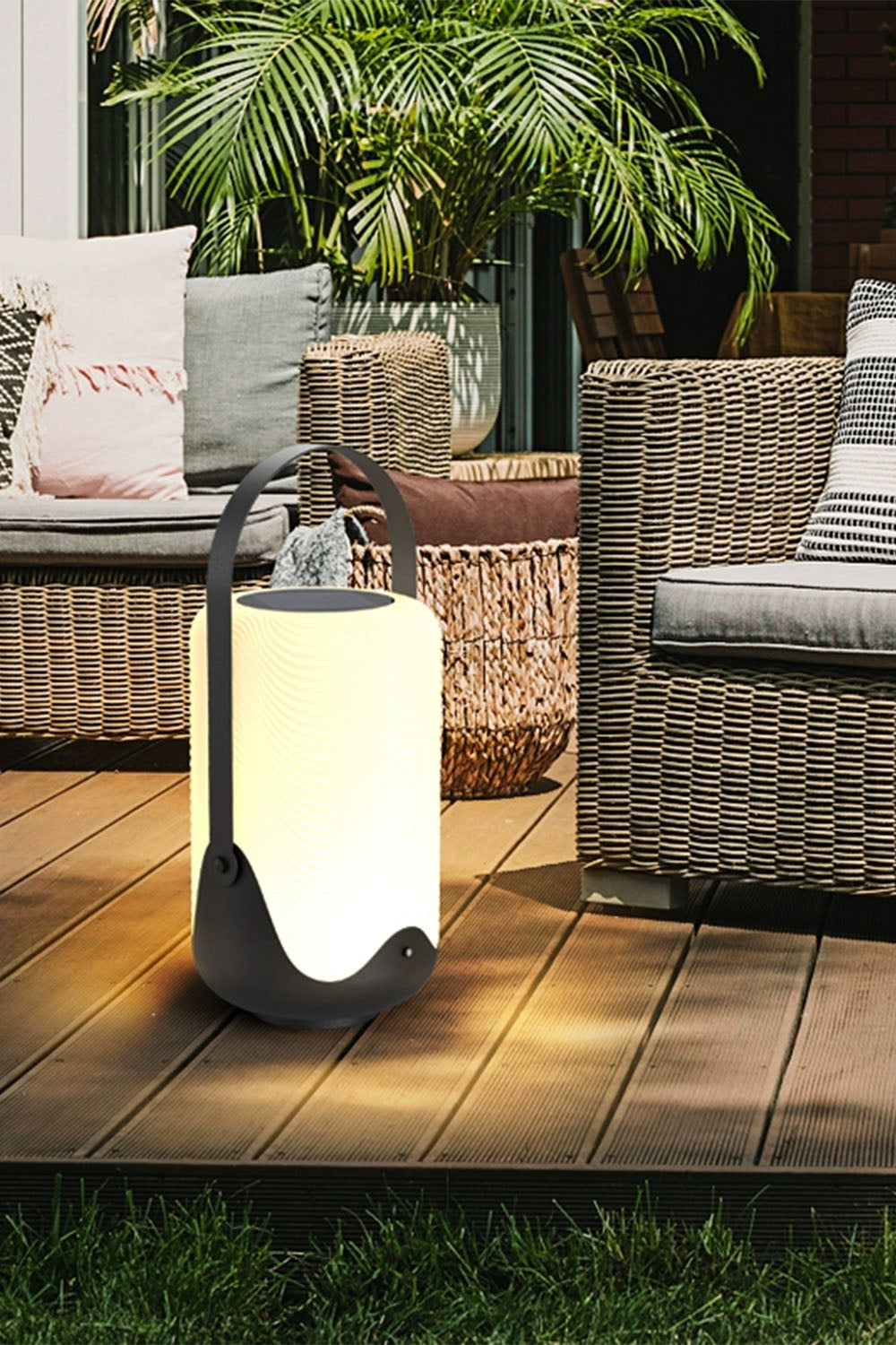 Modern Simple Portable Cylindrical Outdoor Rechargeable Table Lamp